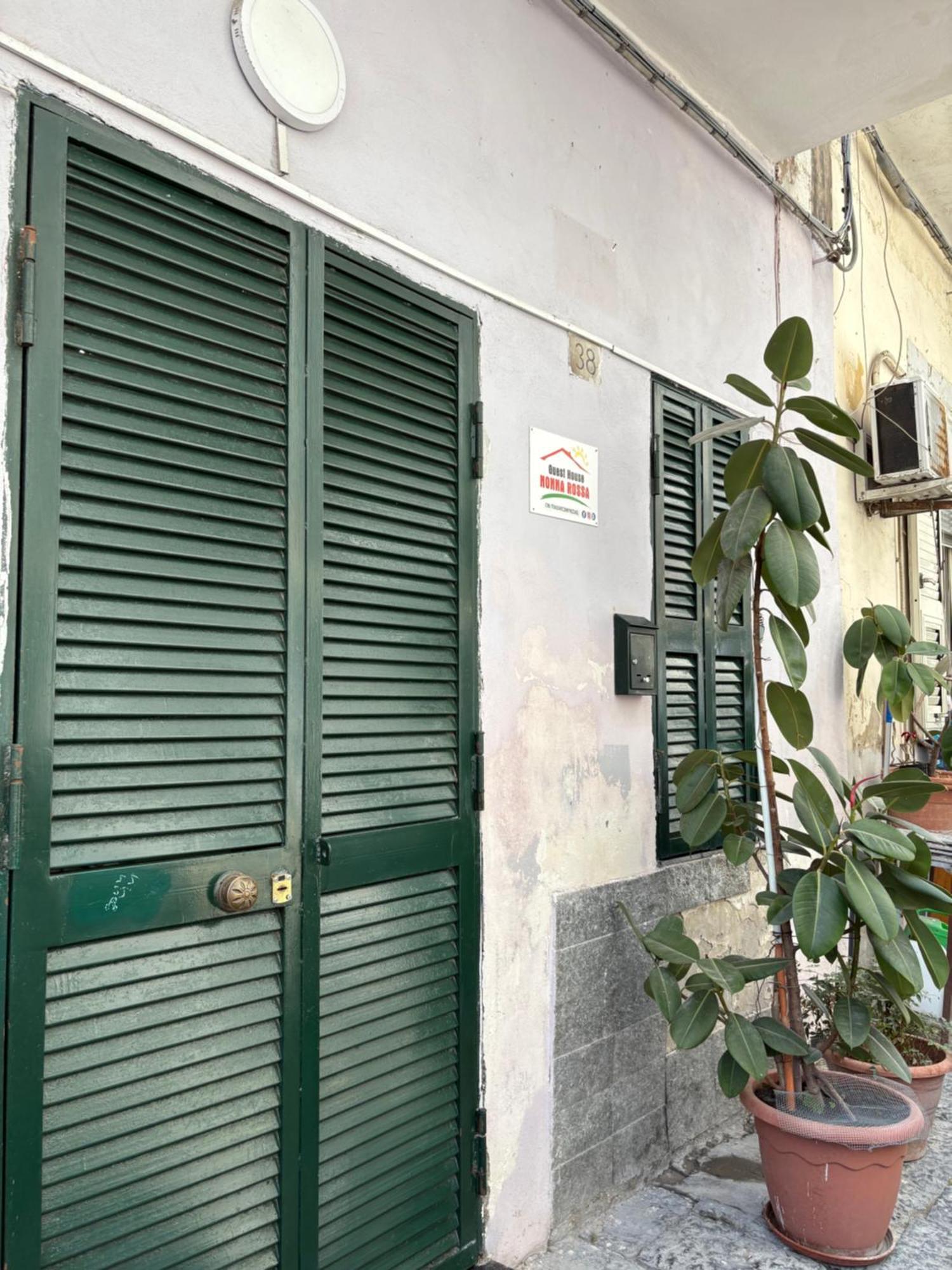 נאפולי Guest House “Nonna Rossa” מראה חיצוני תמונה
